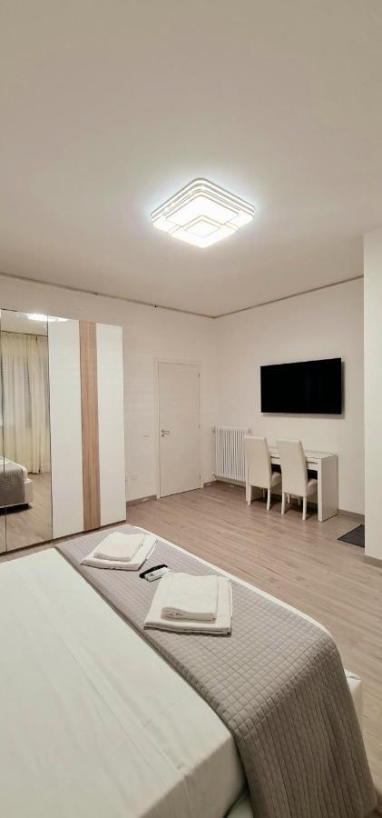 Farah'S House Hotel ปาโดวา ภายนอก รูปภาพ